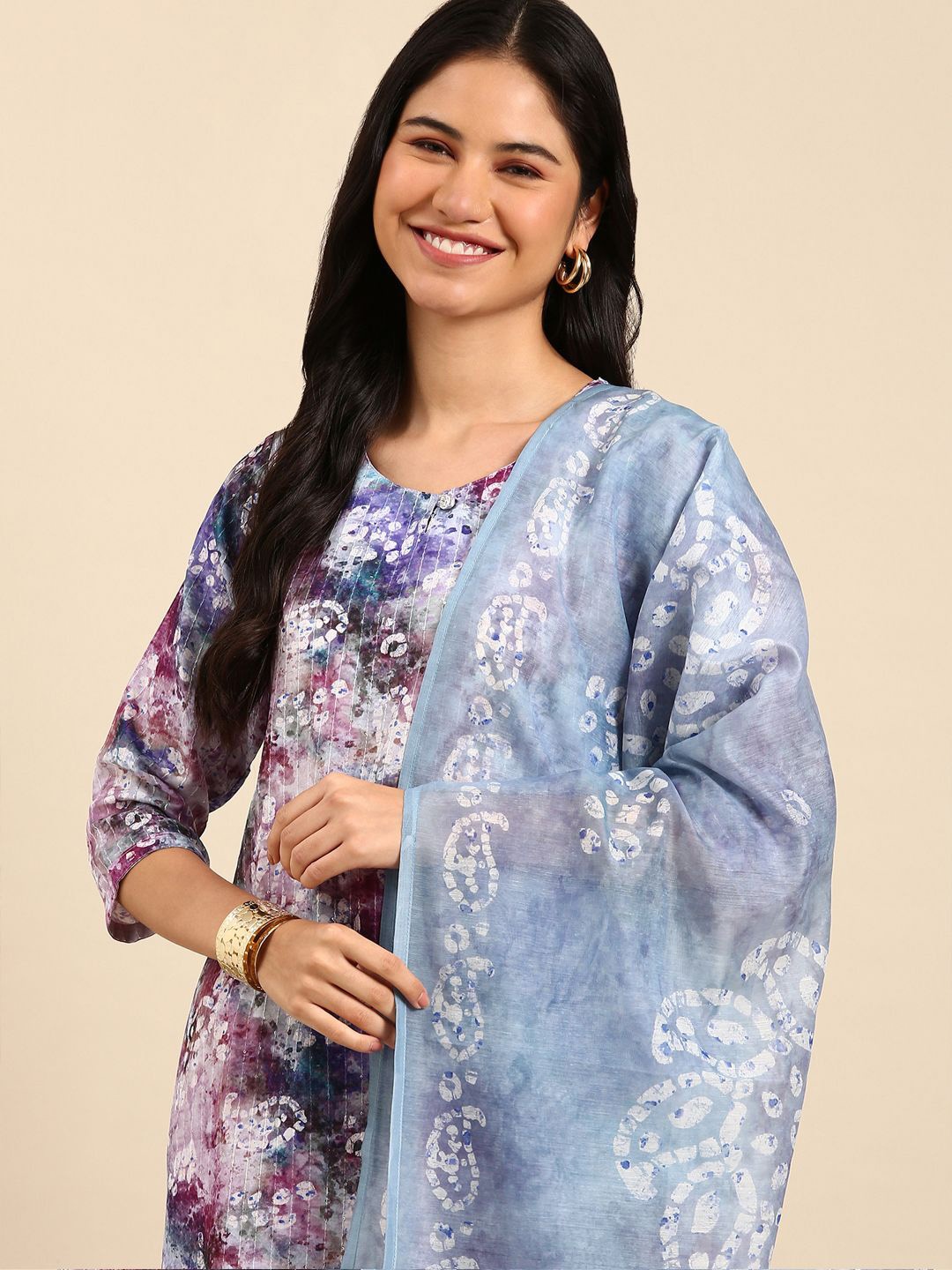 

SHOWOFF Dyed Sequinned Chanderi Cotton Straight Kurta With Trouser & Dupatta, Purple