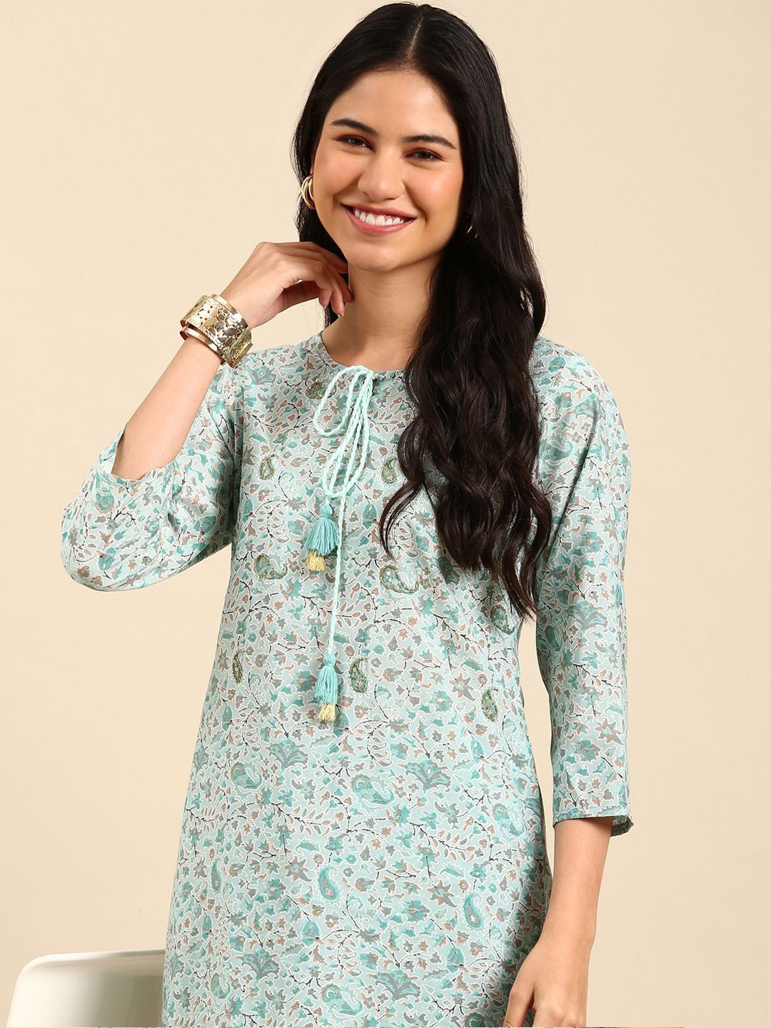 

SHOWOFF Ethnic Motifs Printed Beads and Stones Straight Kurta with Trousers, Blue