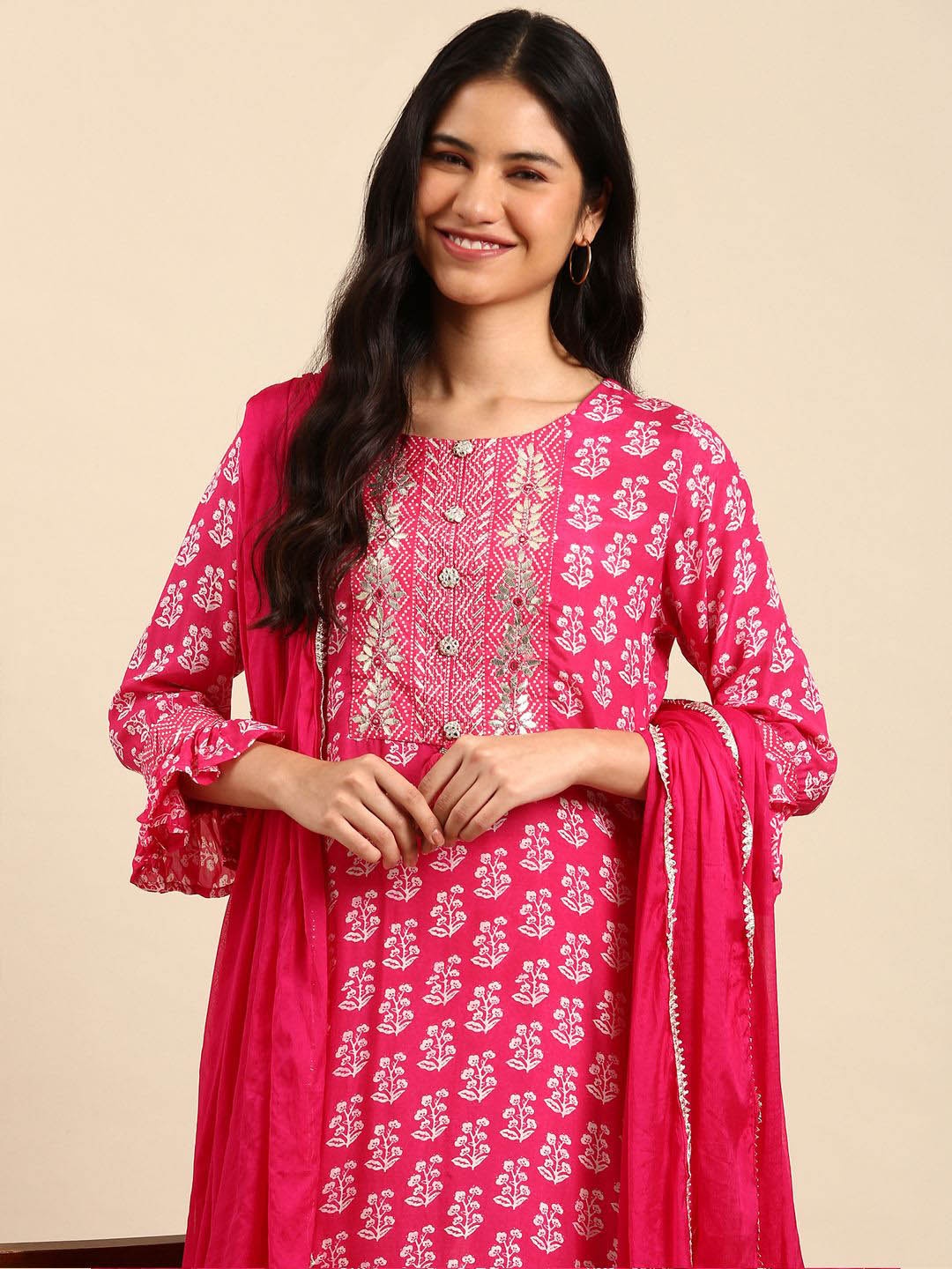 

SHOWOFF Ethnic Motifs Printed Gotta Patti Straight Kurta with Trousers & With Dupatta, Pink