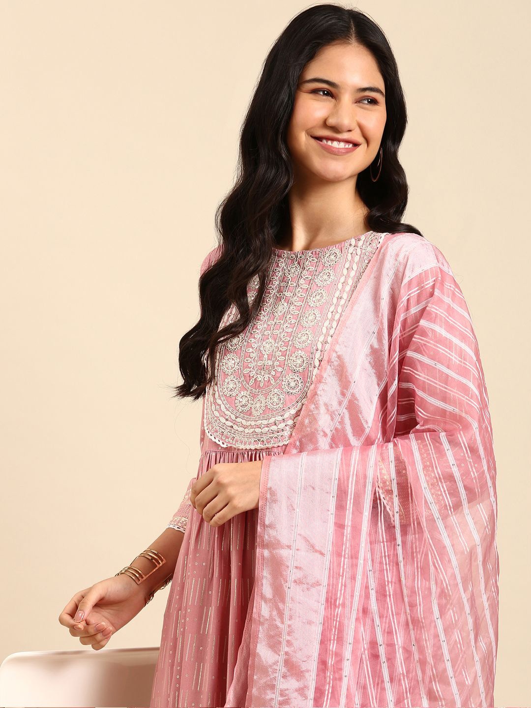 

SHOWOFF Geometric Printed Sequinned Straight Kurta with Trousers & Dupatta, Pink