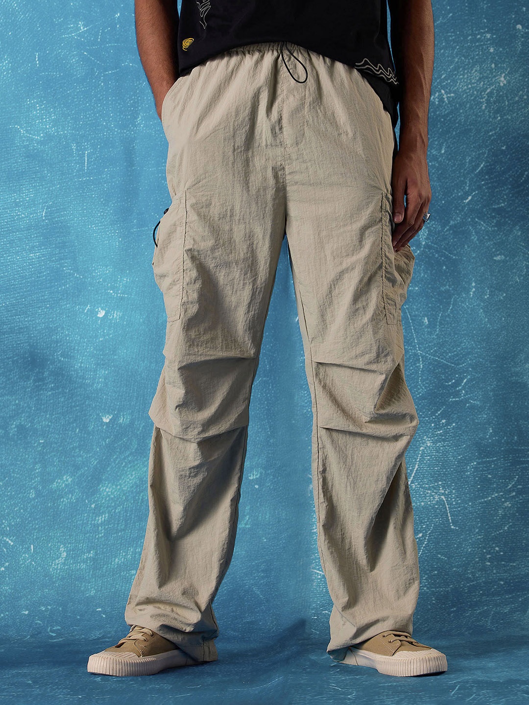 

Flying Machine Men Regular Fit Mid-Rise Cargos Trousers, Beige