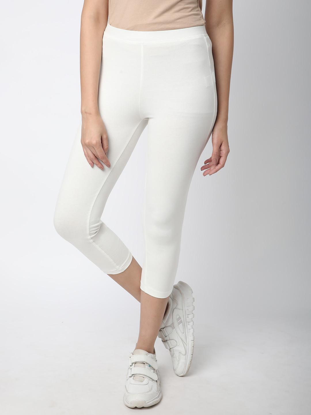 

R&B Women Solid Cotton Three-Fourth Length Tights, White