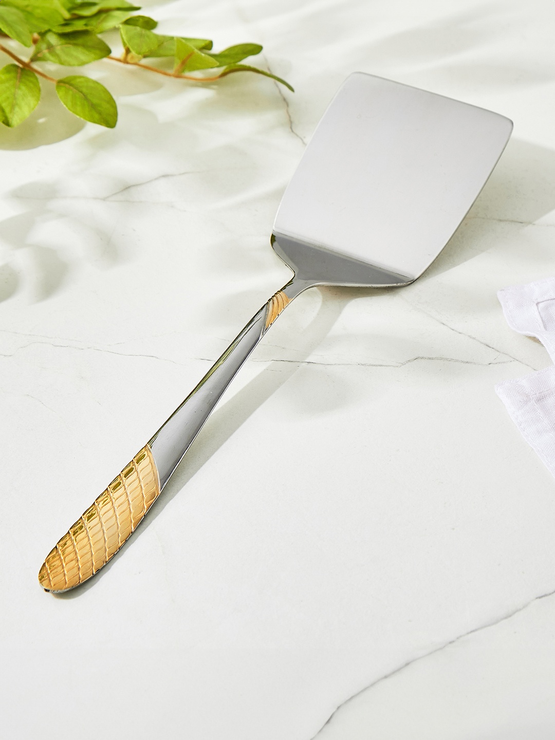 

Home Centre Glister Amara Stainless Steel Turner, Silver