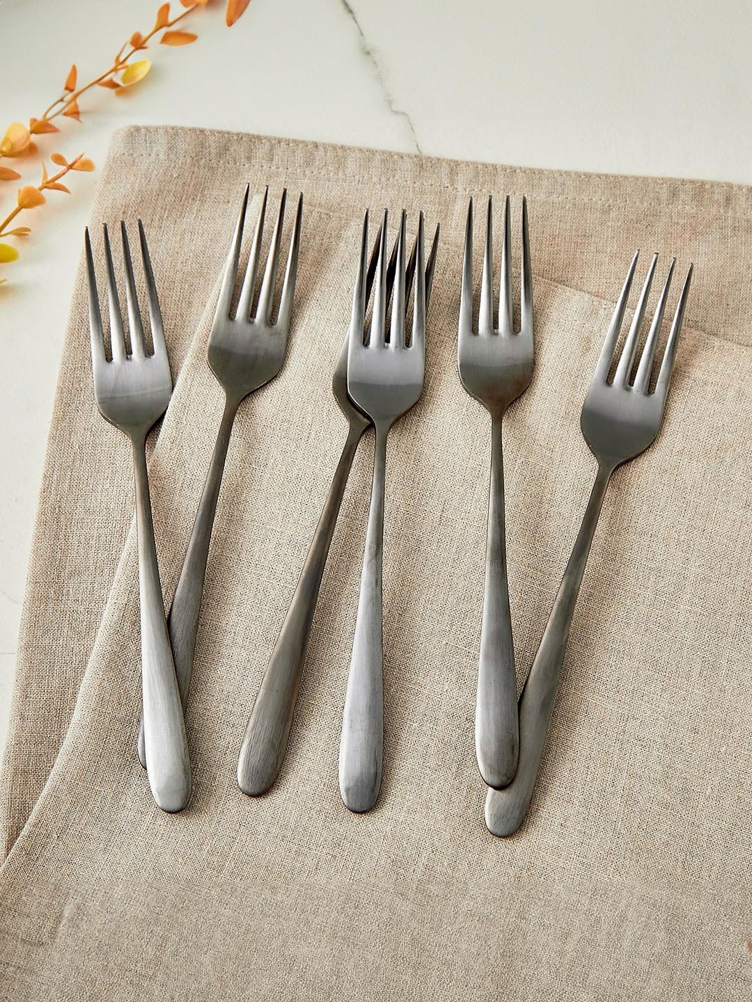 

Home Centre Glister Austere Grey 6 Pieces Stainless Steel Dinner Forks