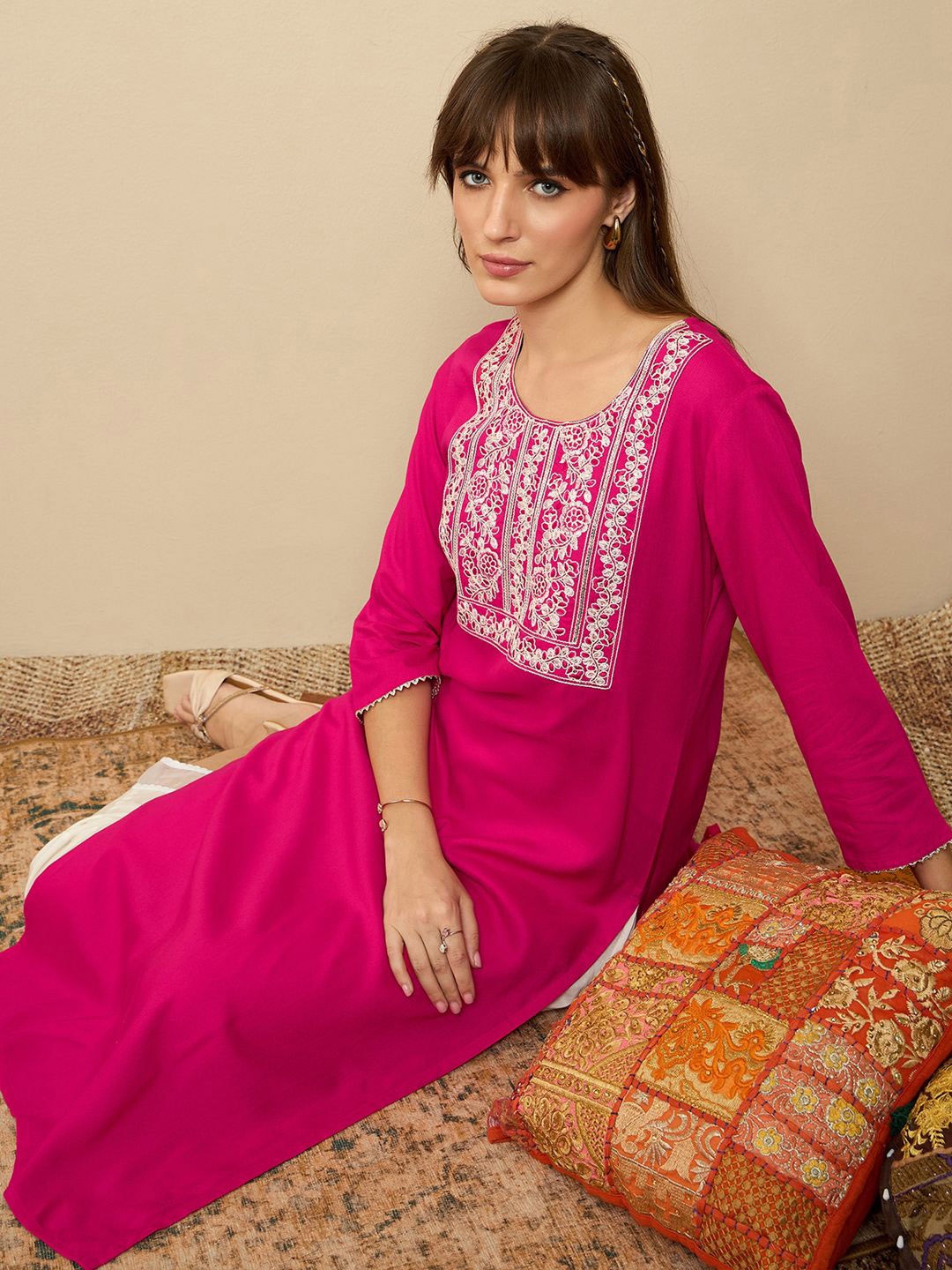 

Indo Era Ethnic Motifs Embroidered Round Neck Thread Work Straight Kurta, Pink