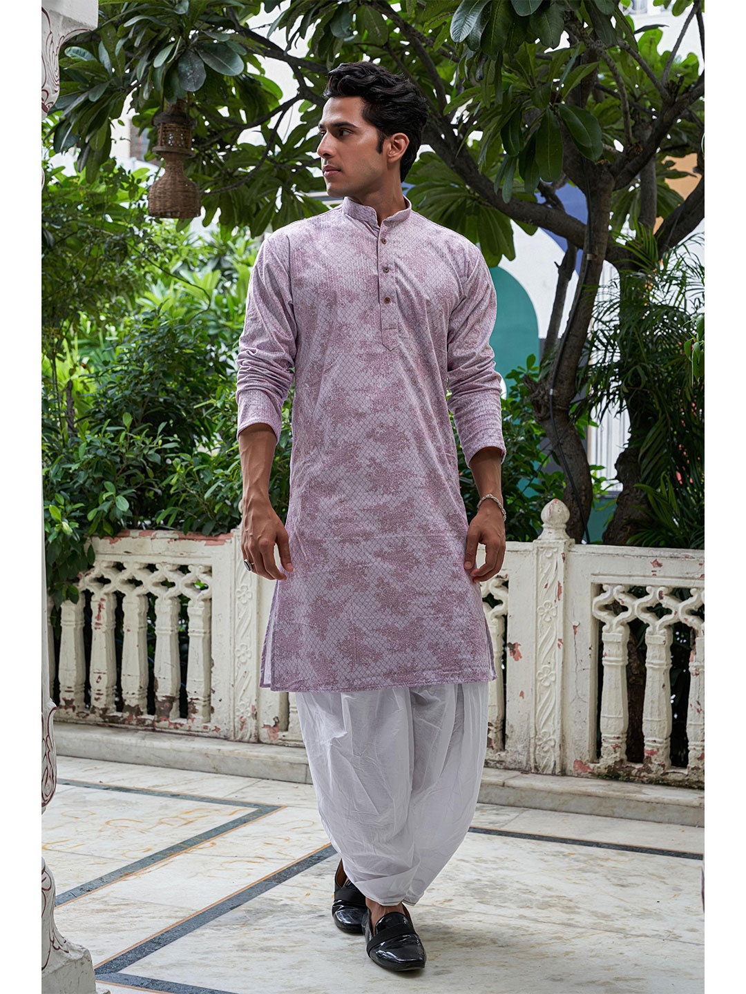 

Shasak Floral Printed Cotton Straight Kurta, Pink