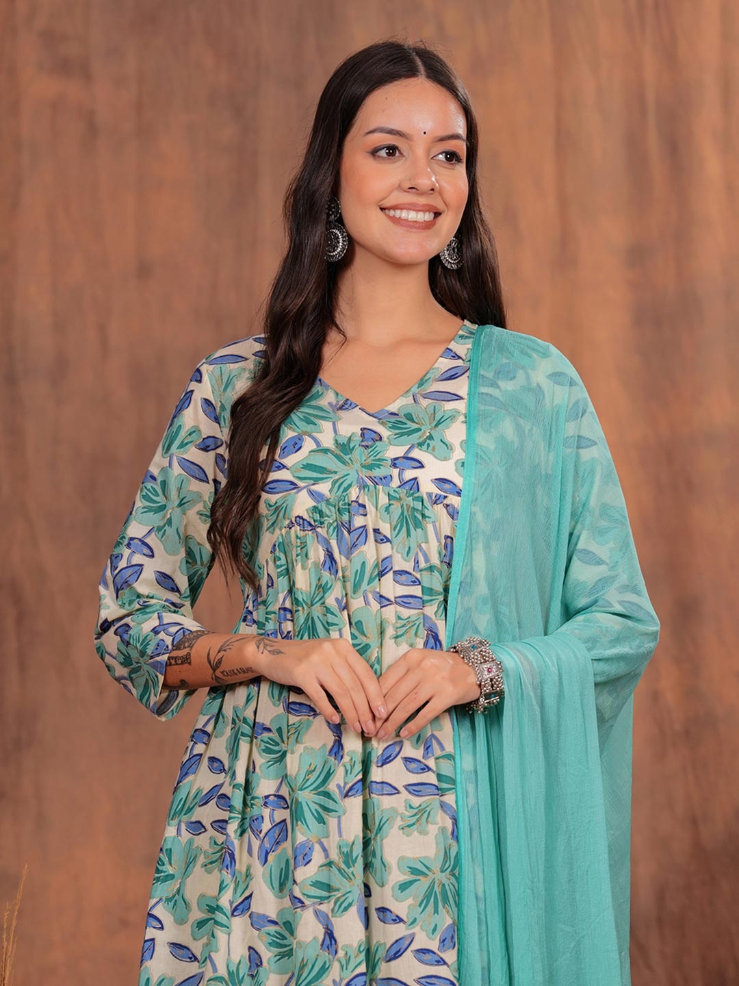 

SHIONS Floral Printed Pleated Pure Cotton V-Neck Anarkali Kurta With Trouser & Dupatta, Teal