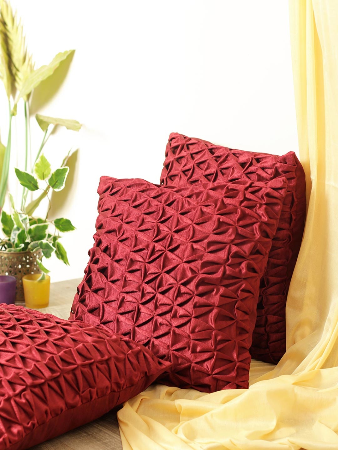 

Myntra Elegant Homes Maroon 3 Pieces Geometric Square Cushion Covers