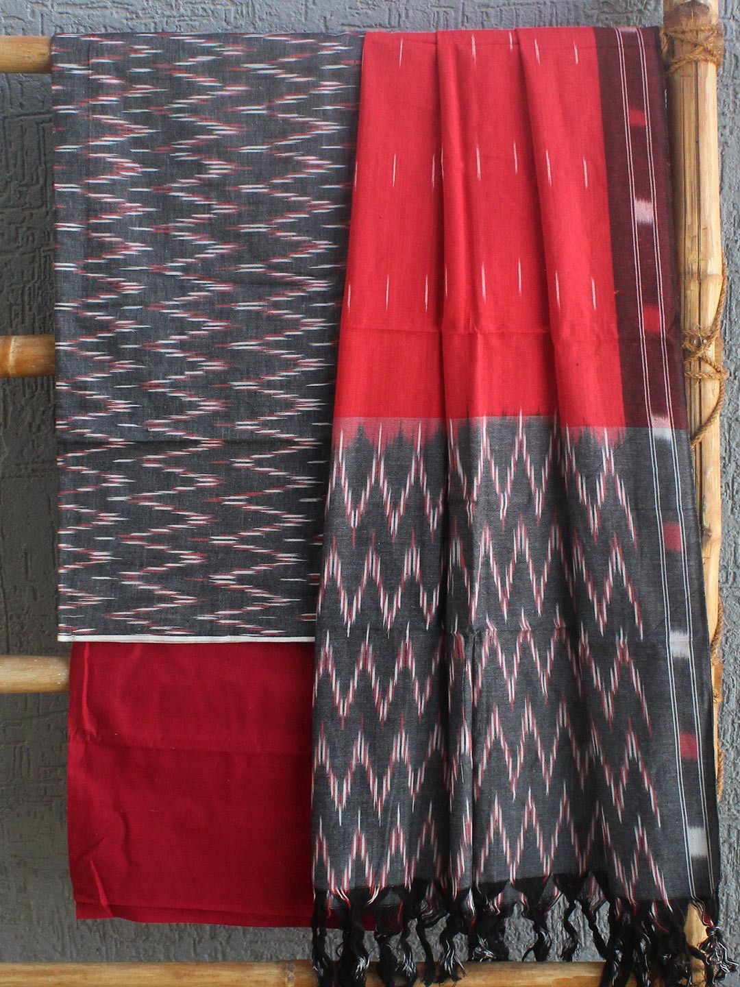 

Weaves of Tradition Geometric Woven Design Pure Cotton Unstitched Dress Material, Grey