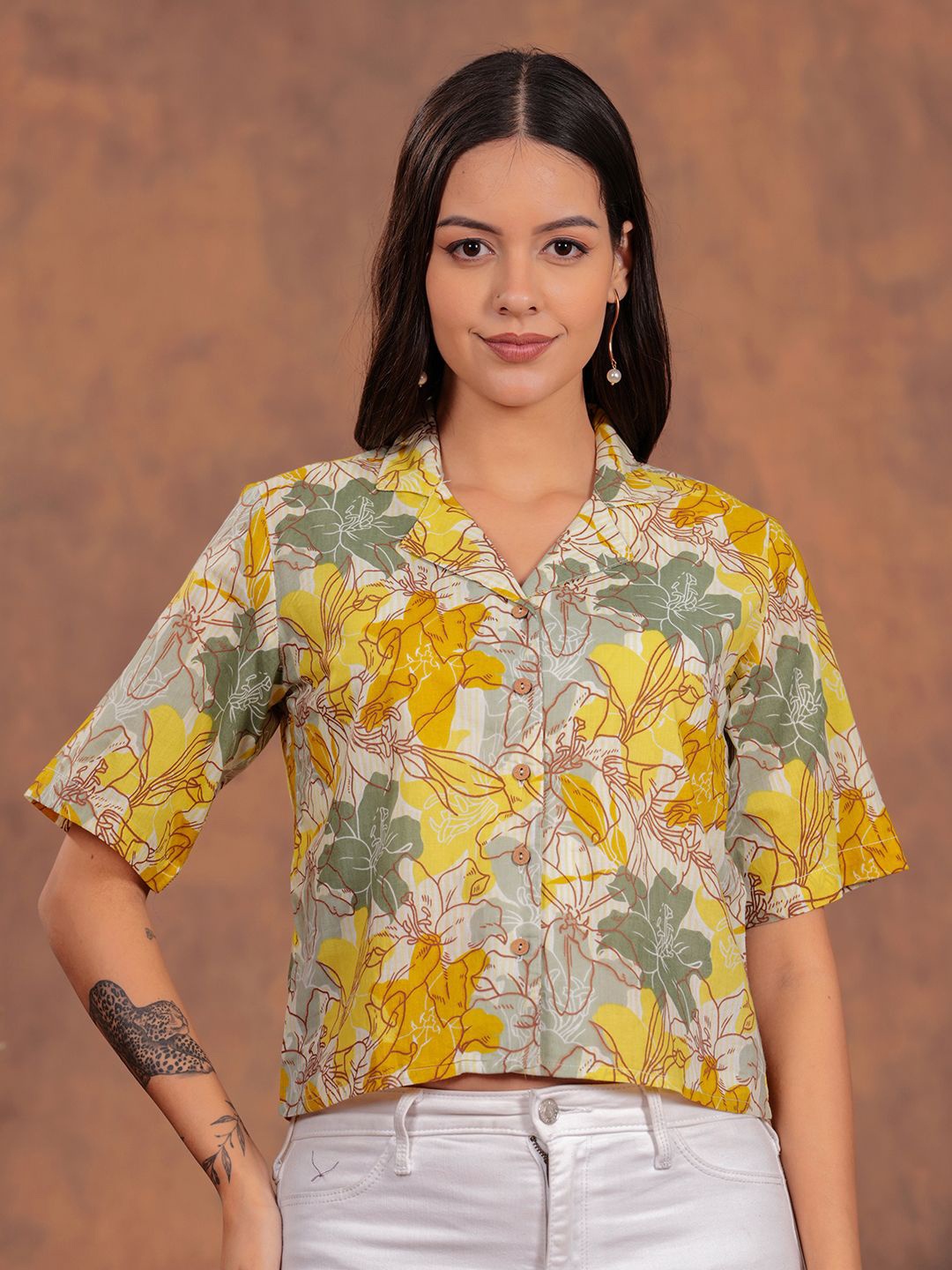 

SHIONS Women Original Floral Printed Cuban Collar Casual Crop Shirt, Yellow