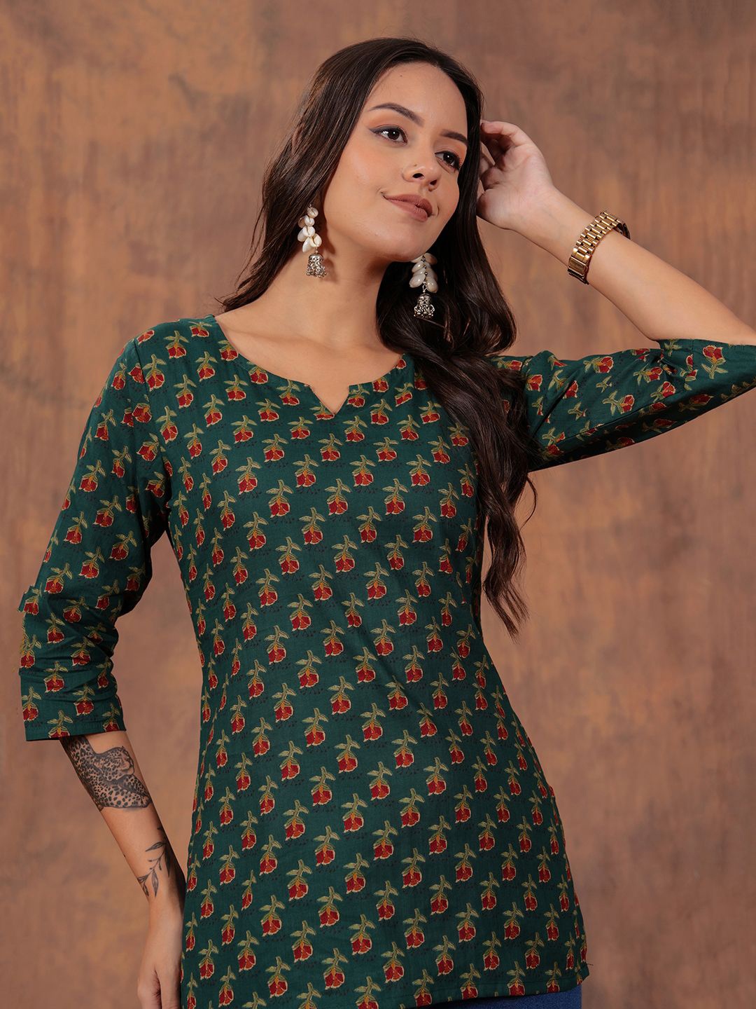 

SHIONS Women Ethnic Motifs Printed Pure Cotton Kurti, Olive