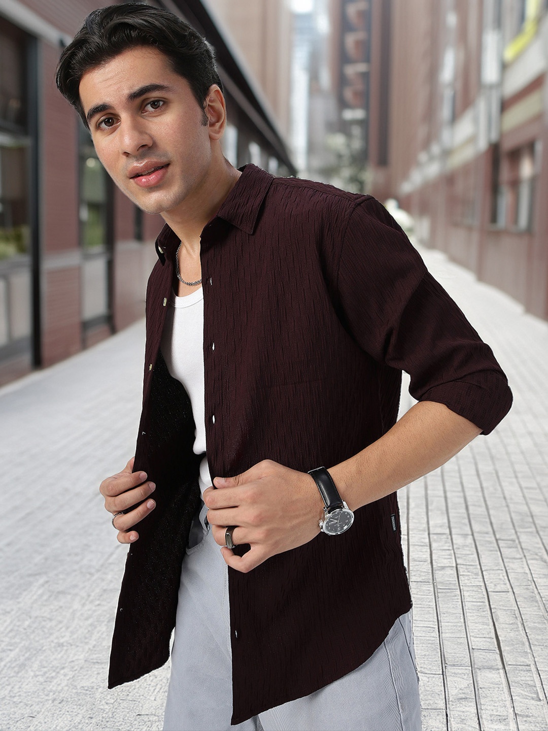 

Urbano Fashion Men Spread Collar Textured Cotton Casual Shirt, Maroon
