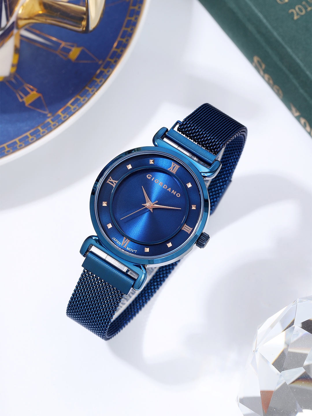 

GIORDANO Women Dial & Bracelet Style Straps Analogue Watch GZ-60062-44, Blue