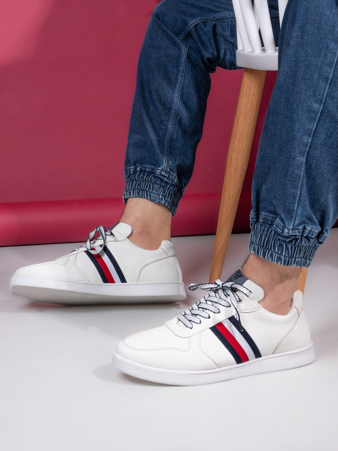 

FRANKROMELLO Men Round Toe Lace-Up Sneakers, White