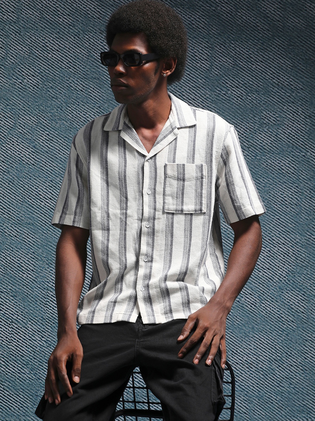 

Henceforth Men Cuban Collar Multi Striped Cotton Boxy Casual Shirt, Off white
