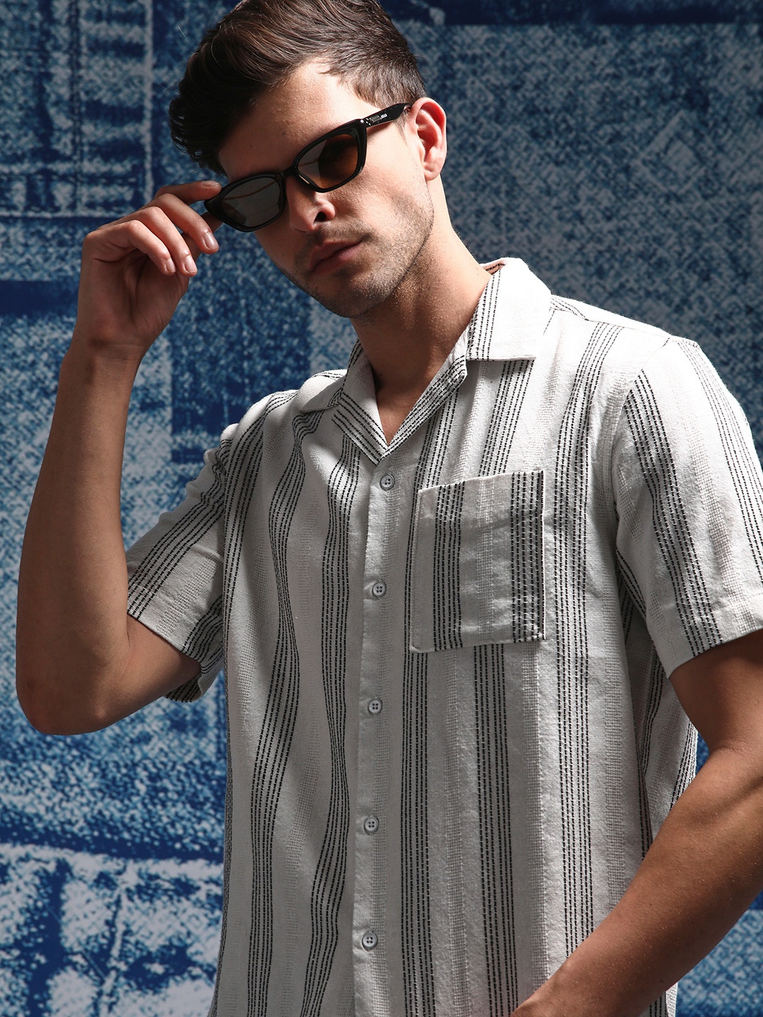 

Henceforth Men Cuban Collar Multi Striped Cotton Boxy Casual Shirt, Off white