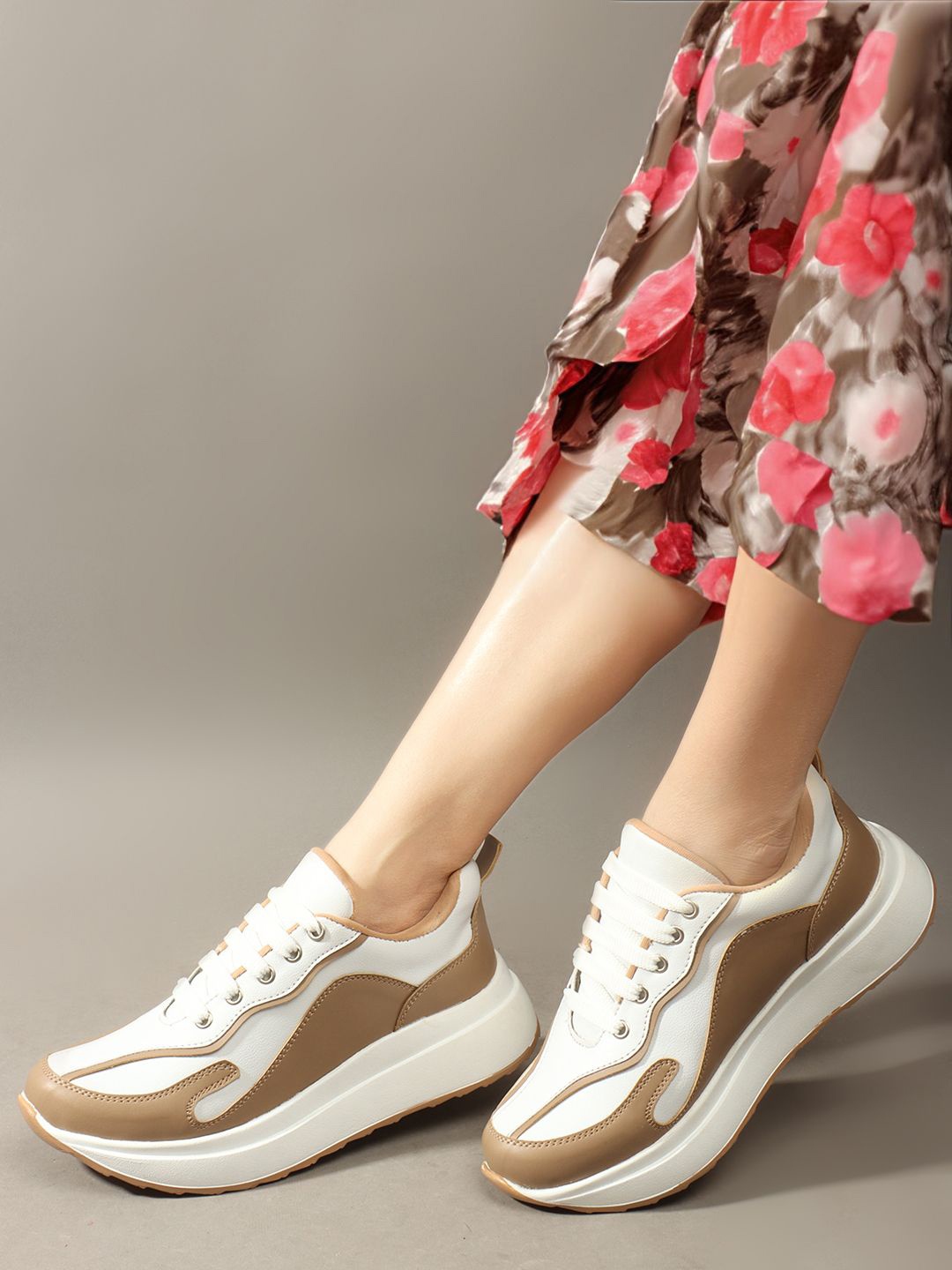 

The Roadster Lifestyle Co Women Colourblocked PU Casual Comfort Sneaker, White