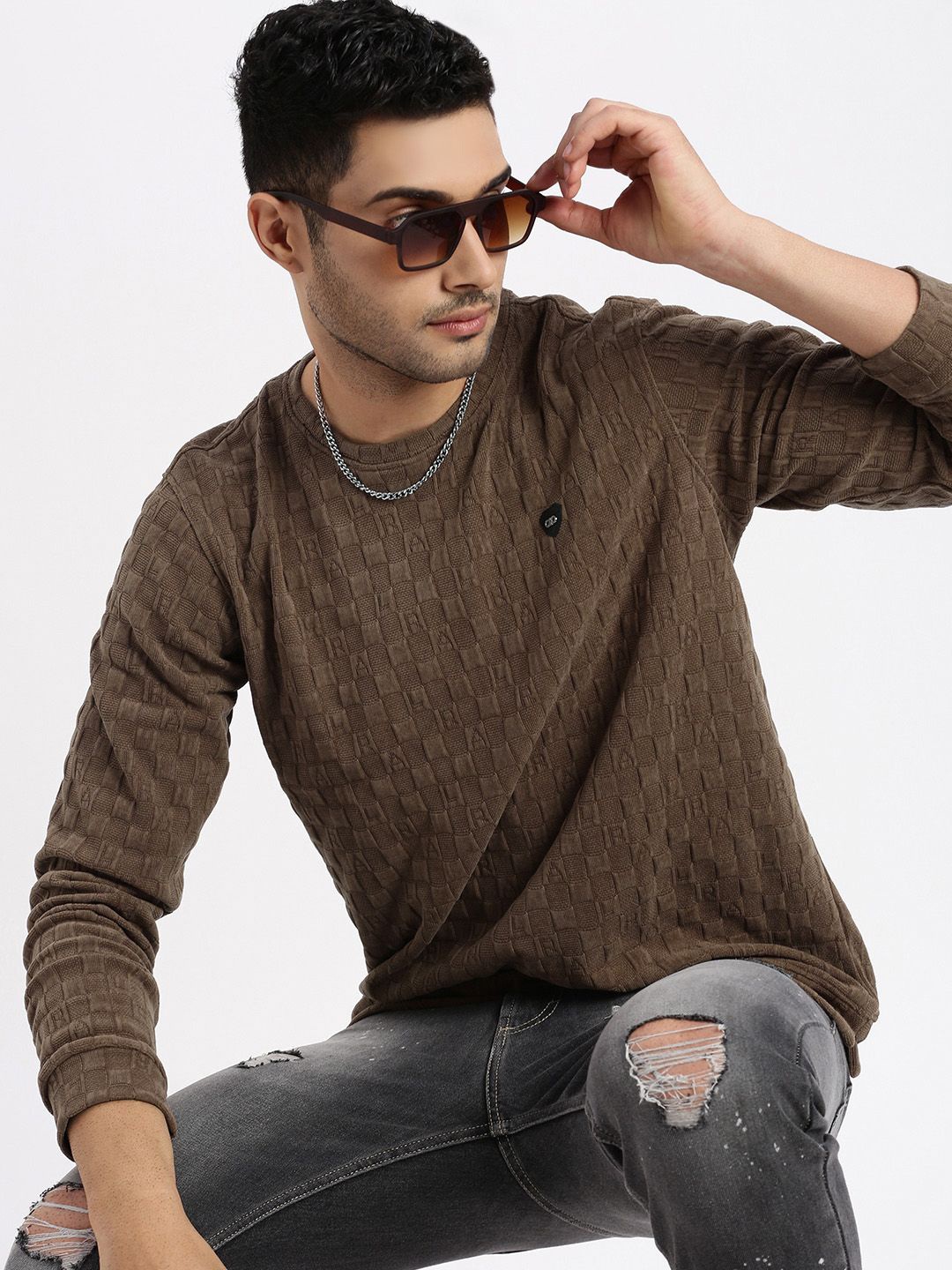 

SHOWOFF Men Self Design Round Neck Sweatshirt, Brown