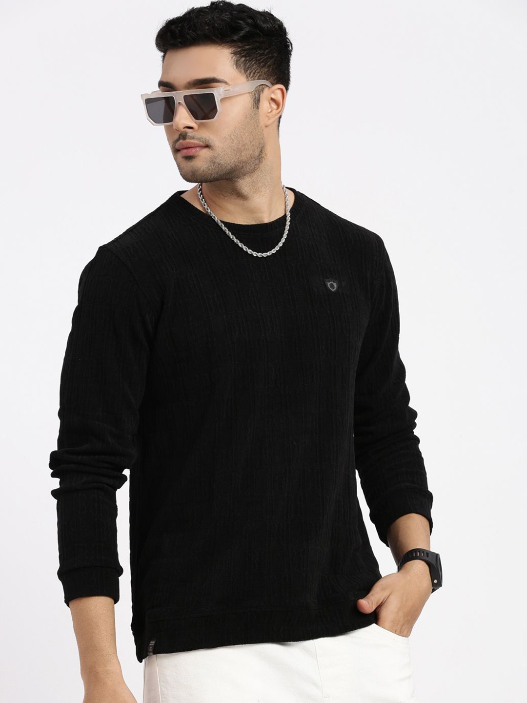 

SHOWOFF Men Solid Round Neck Sweatshirt, Black