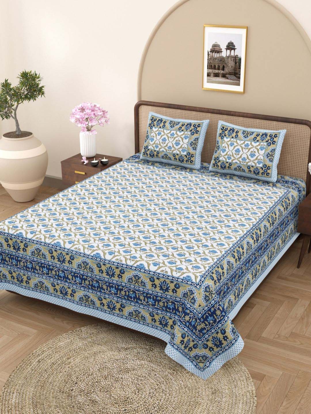 

Plarsh Comfort White & Blue Floral Pure Cotton 180 TC King Bedsheet with 2 Pillow Covers