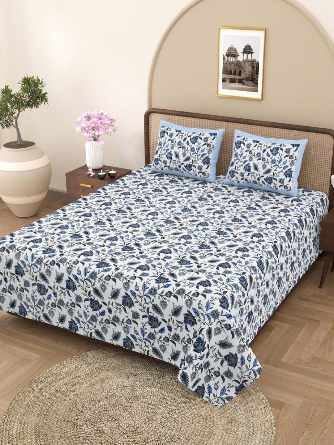 

Plarsh Comfort White & Blue Floral Pure Cotton 180 TC King Bedsheet with 2 Pillow Covers