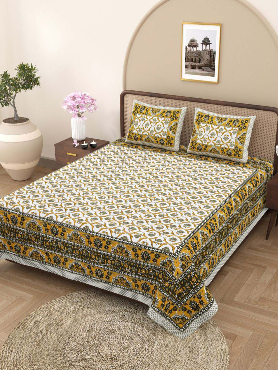 

Plarsh Comfort White & Yellow Floral Pure Cotton 180 TC King Bedsheet with 2 Pillow Covers