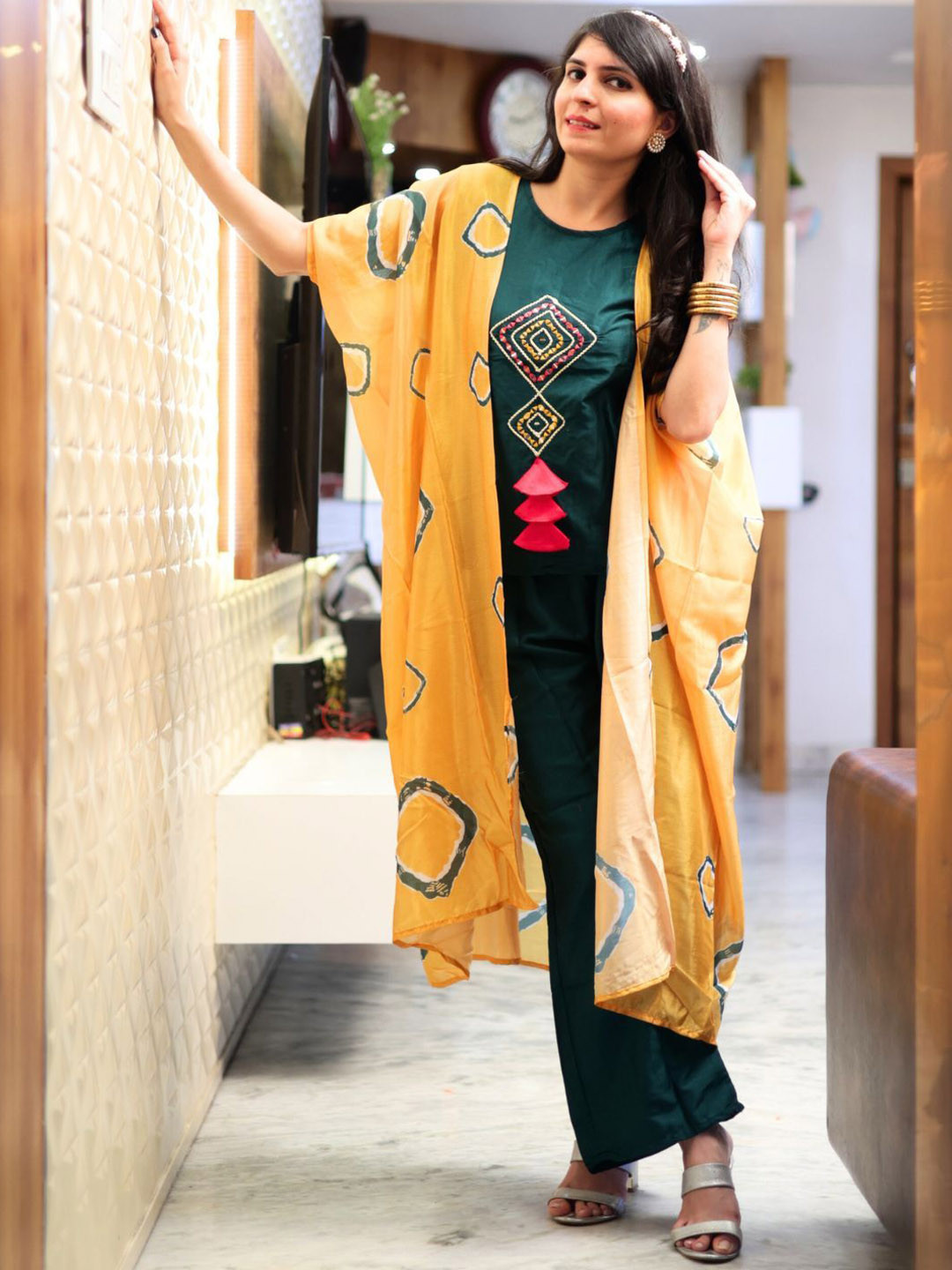 

Sangria Yoke Design Mirror Work Top & Trousers With Ethnic Jacket, Green