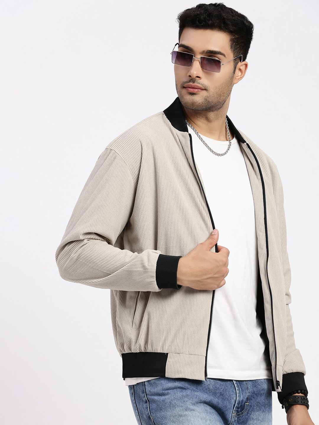 

SHOWOFF Men Mandarin Collar Bomber Jacket, Beige