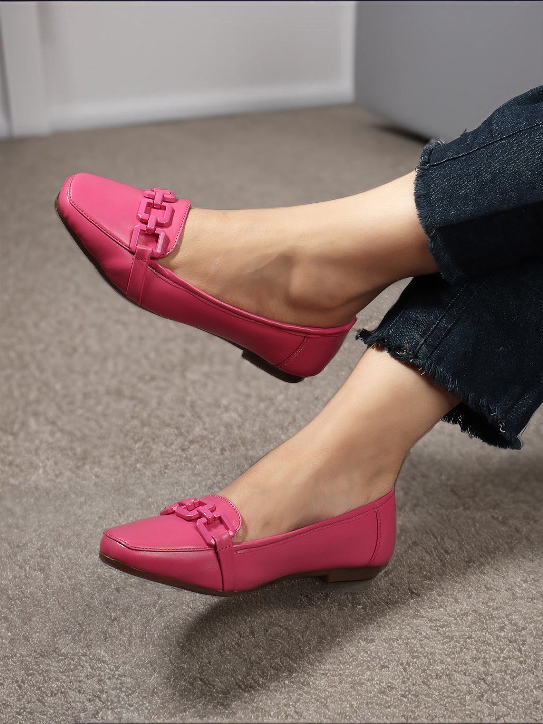 

Mast & Harbour Women Solid Open Toe Flats, Magenta