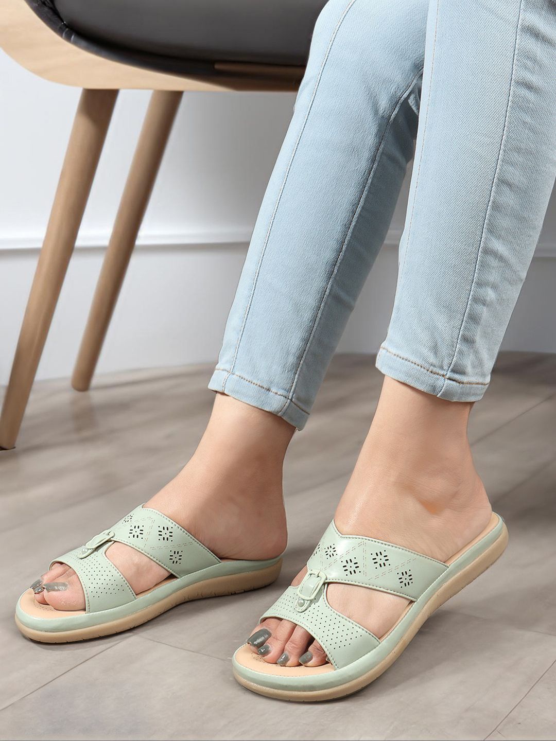 

Mast & Harbour Women Open Toe Flats, Sea green