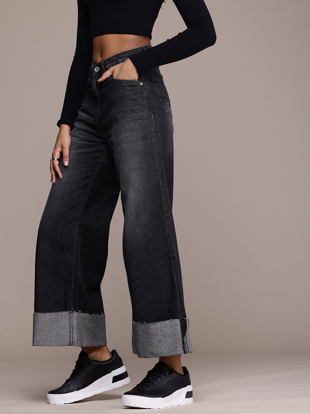 

The Roadster Life Co. Women High-Rise Wide Leg Heavy Fade Jeans, Black