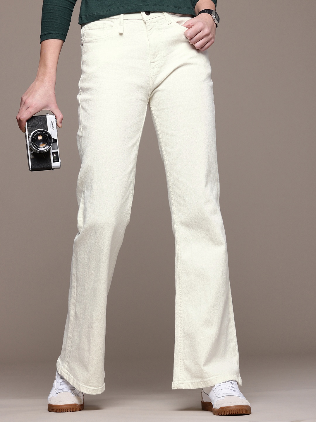 

The Roadster Life Co. Women Slim Flare High-Rise Light Shade Jeans, Off white