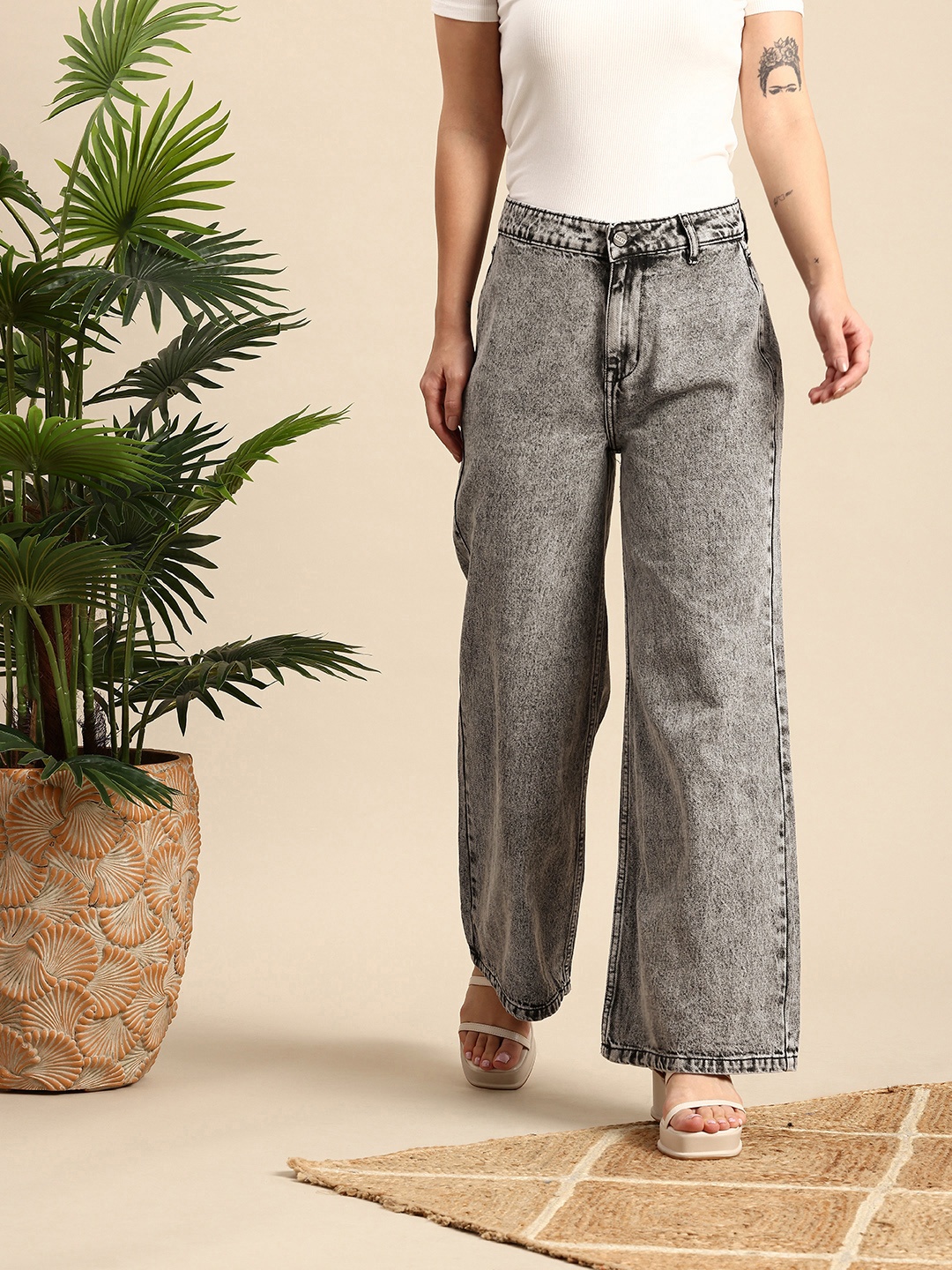 

Mast & Harbour Women Wide Leg Heavy Fade Pure Cotton Jeans, Grey
