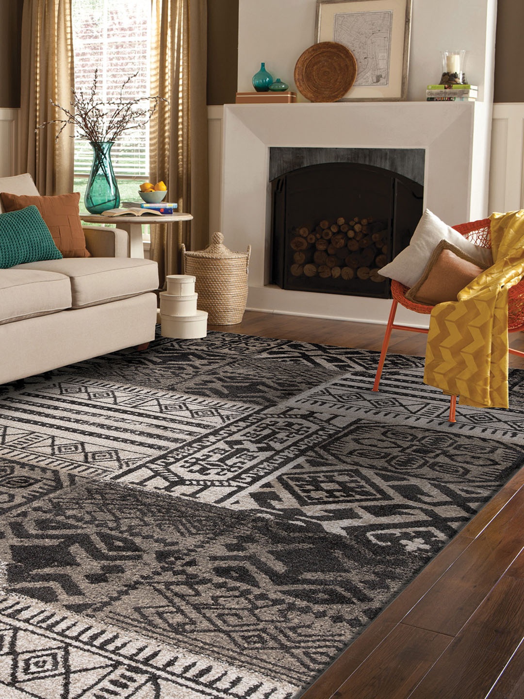 

DDecor Black & Grey Geometric Printed Anti-Skid Carpet
