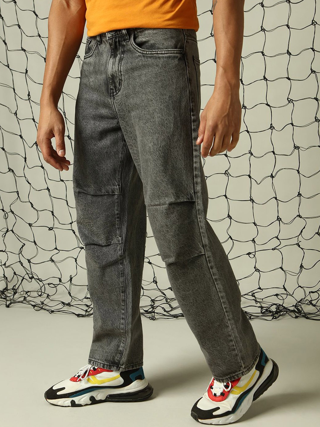

Hubberholme Men Loose Relaxed Baggy Fit Mildly parachute detail Faded Jeans, Grey
