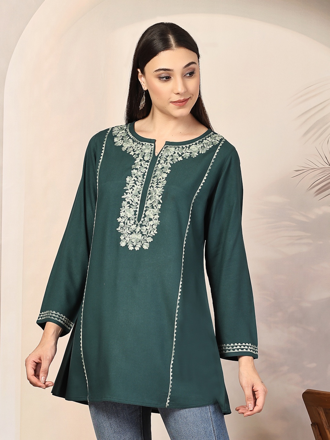 

Qazmi Women Ardra Kashmiri Aari Work A-Line Kurti, Green