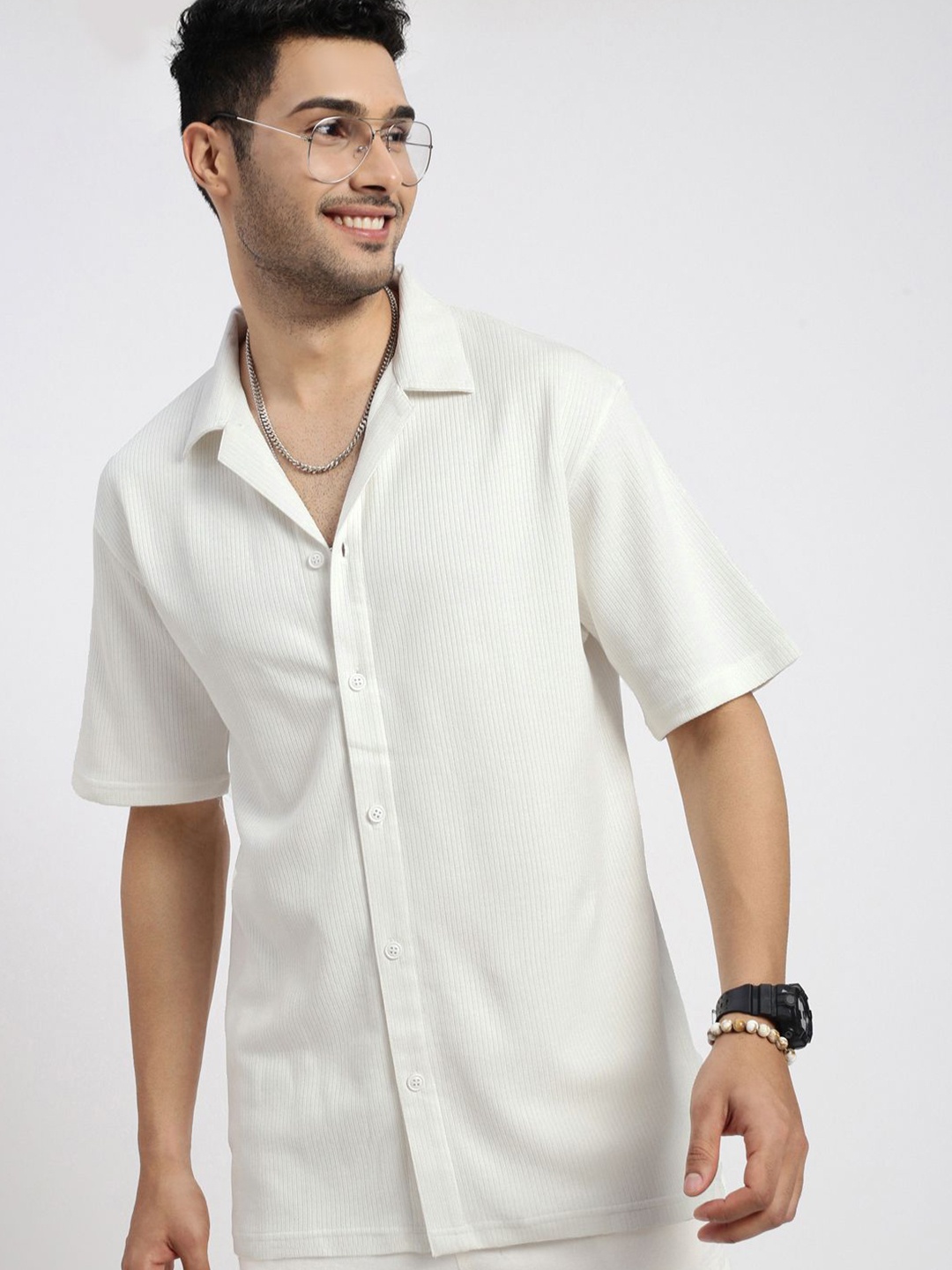 

SHOWOFF Men Comfort Cuban Collar Solid Cotton Relaxed Fit Casual Shirt, White