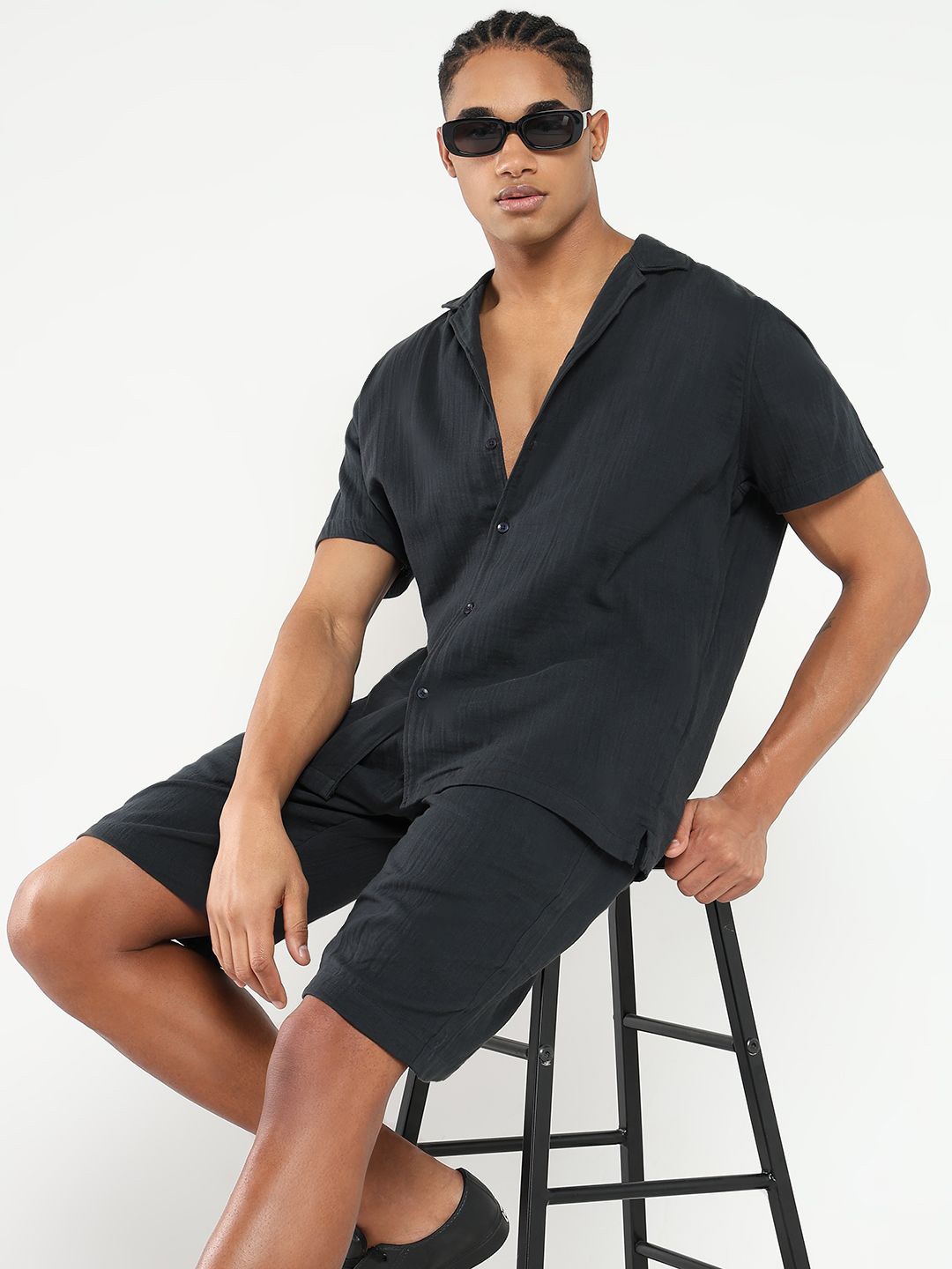 

SHOWOFF Cuban Collar Shirt With Shorts, Charcoal