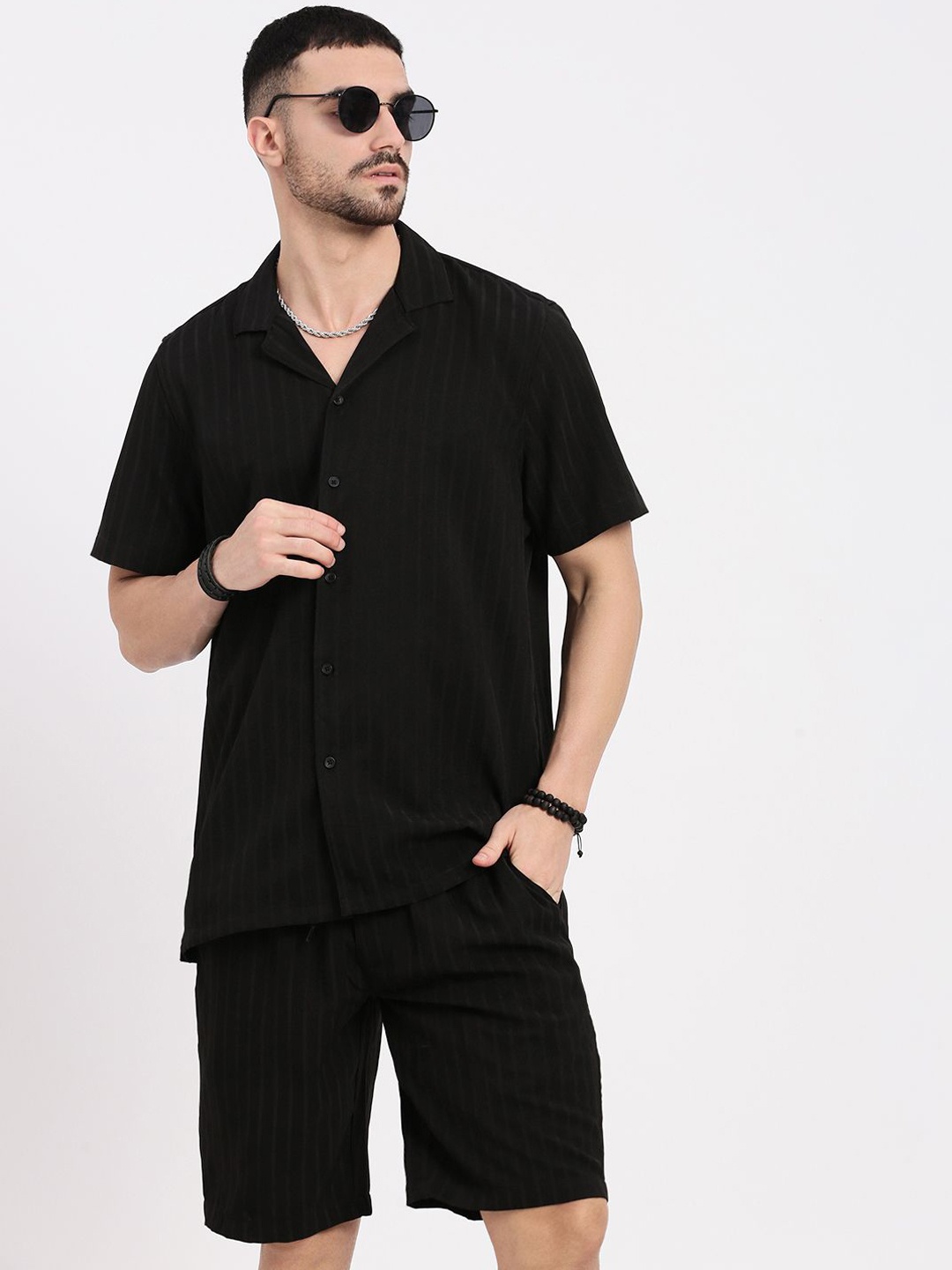 

SHOWOFF Cuban Collar Short Sleeves Shirt With Shorts Co-Ords, Black