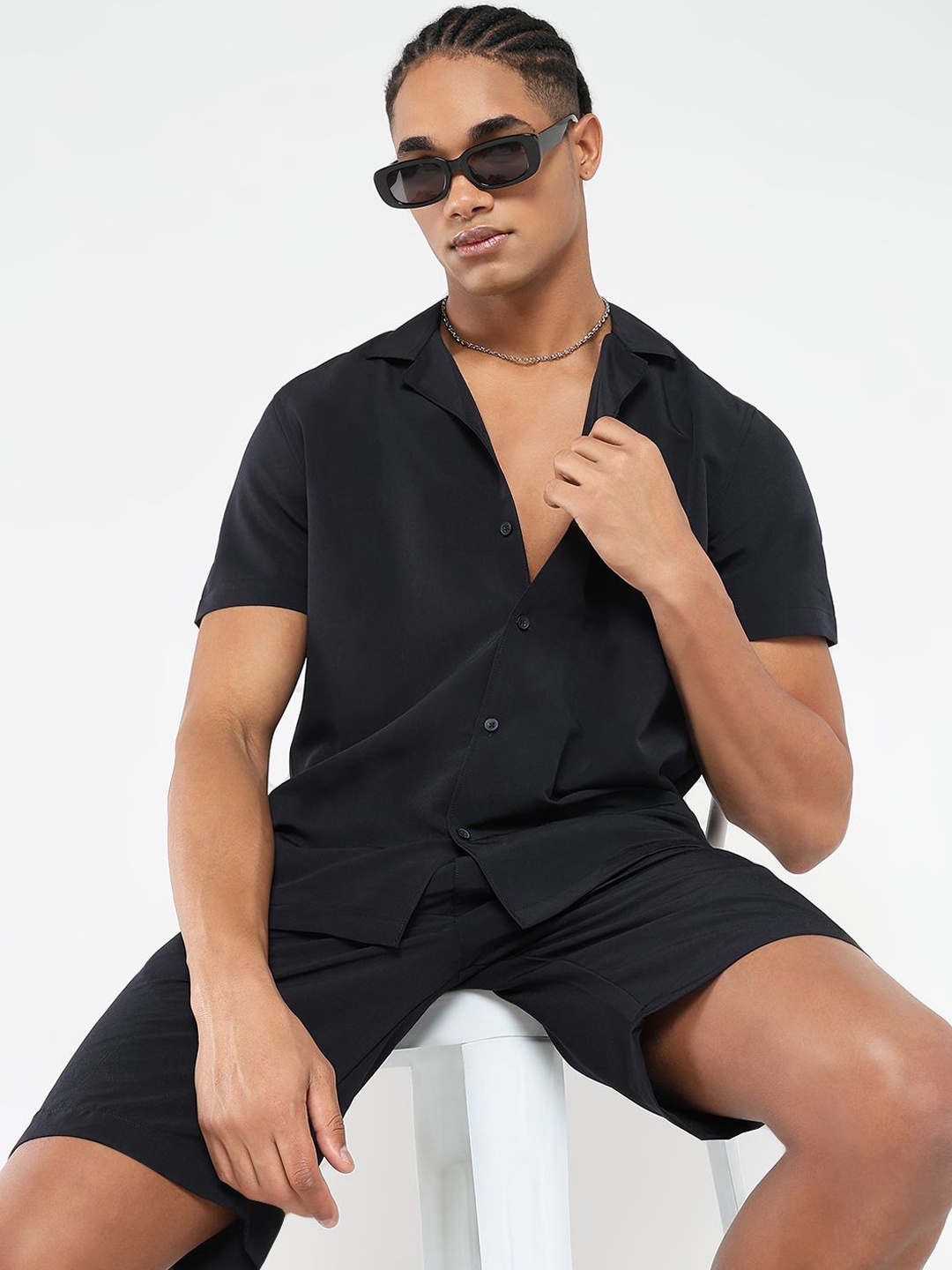 

SHOWOFF Cuban Collar Short Sleeves Shirt With Shorts, Navy blue