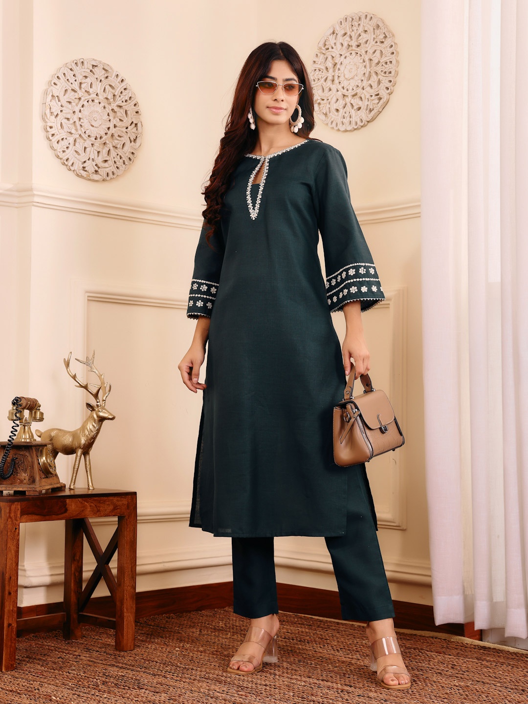 

Varanga Embroidered Straight Sequinned Kurta with Palazzos, Green