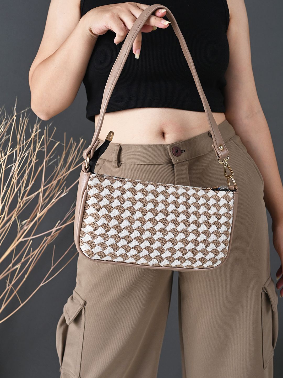

Anouk Women printed Bucket Shoulder Bag, Beige