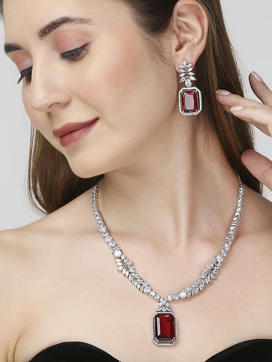 

OOMPH American Diamond Studded Jewellery Set, Silver