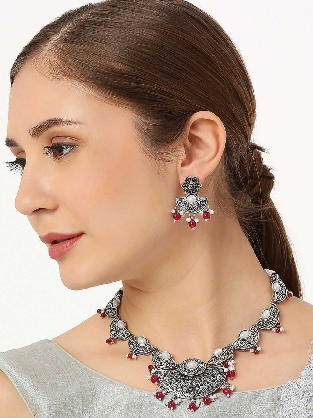 

OOMPH Pearls Oxidised Choker Jewellery Set, Silver