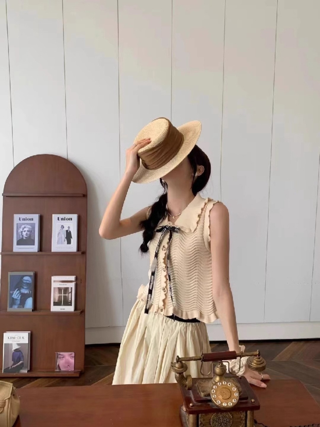 

StyleCast Self Design Sleeveless Top, Cream