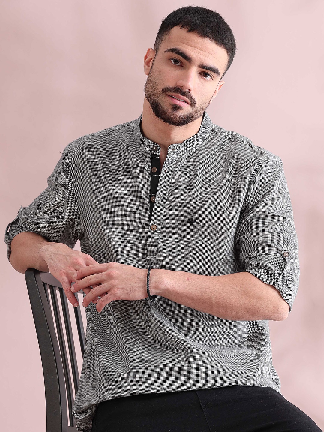 

FILORI Men Woven Design Mini Checks Pure Cotton Kurta, Grey