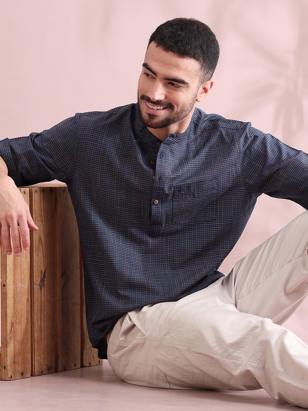 

FILORI Men Woven Checked Design Pure Cotton Short Kurta, Navy blue
