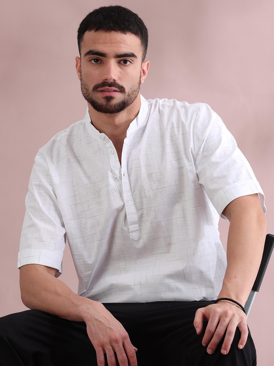 

FILORI Geometric Woven Design Band Collar Pure Cotton Straight Short Kurta, White