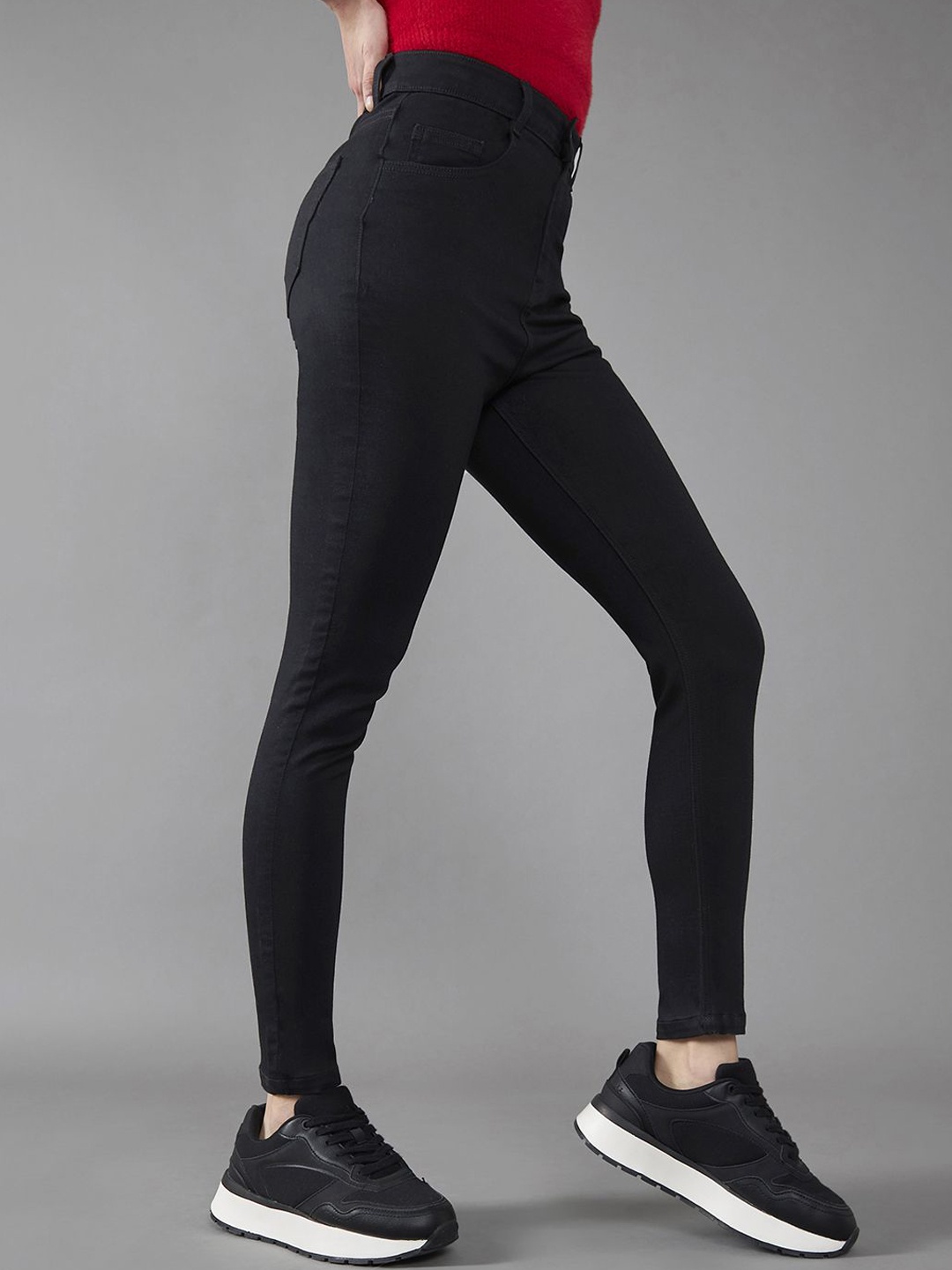 

DOLCE CRUDO Super Skinny High-Rise Clean-Look Regular-Length Stretchable Denim Jeans, Black