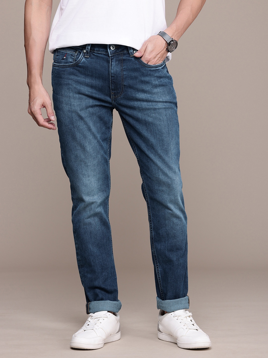 

Nautica Men Slim Fit Heavy Fade Stretchable Jeans, Blue